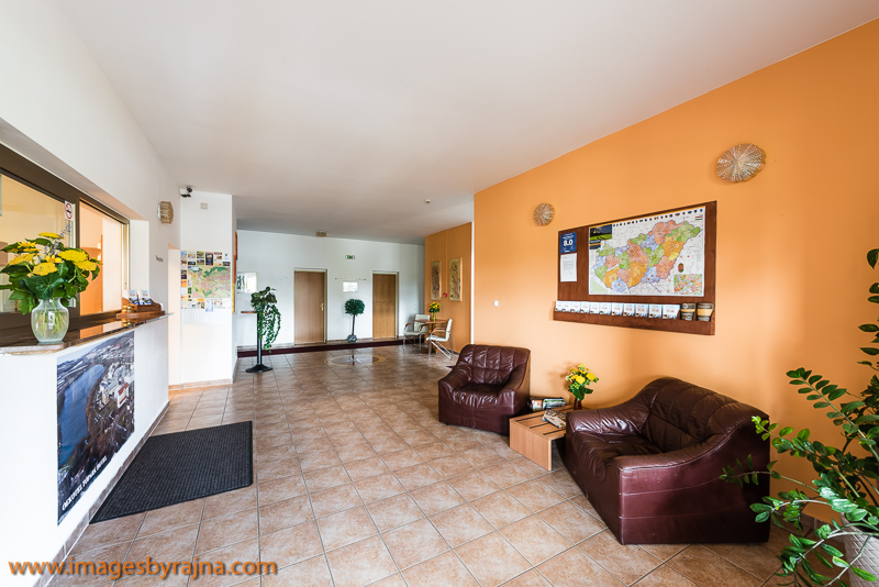 oekotel-20160706-rtn9155513B6C19-49A7-9A36-5EC5-49BB040CD3D3 telefonos munkatárs