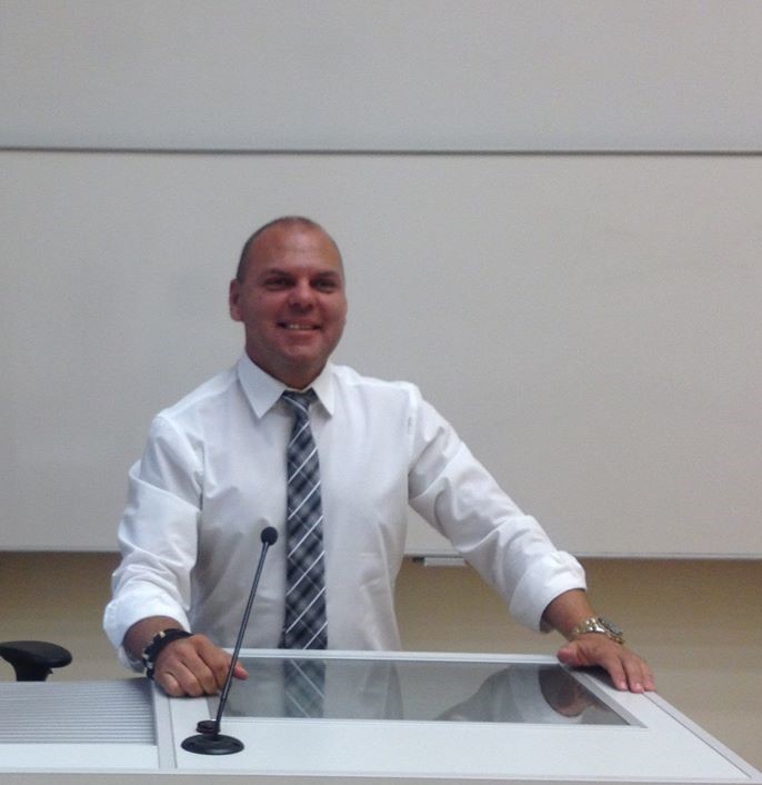 33323818_1960763270602661_9177982015016796160_o